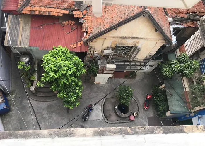 Serviced Apartment next to the Hanoi Opera House Căn hộ đầy đủ tiện nghi có thang máy ngay gần Nhà Hát Lớn